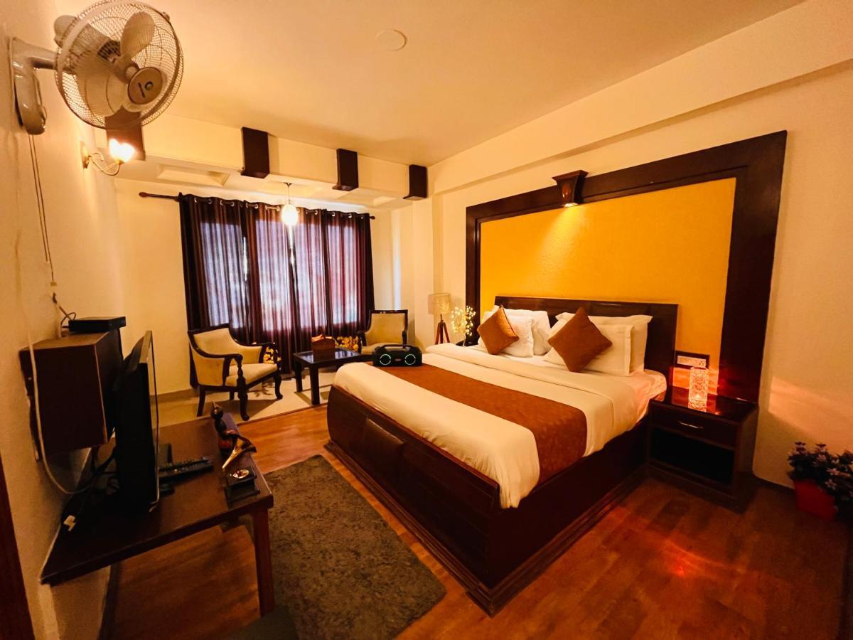 Snow Palm Resort, Manali Extérieur photo