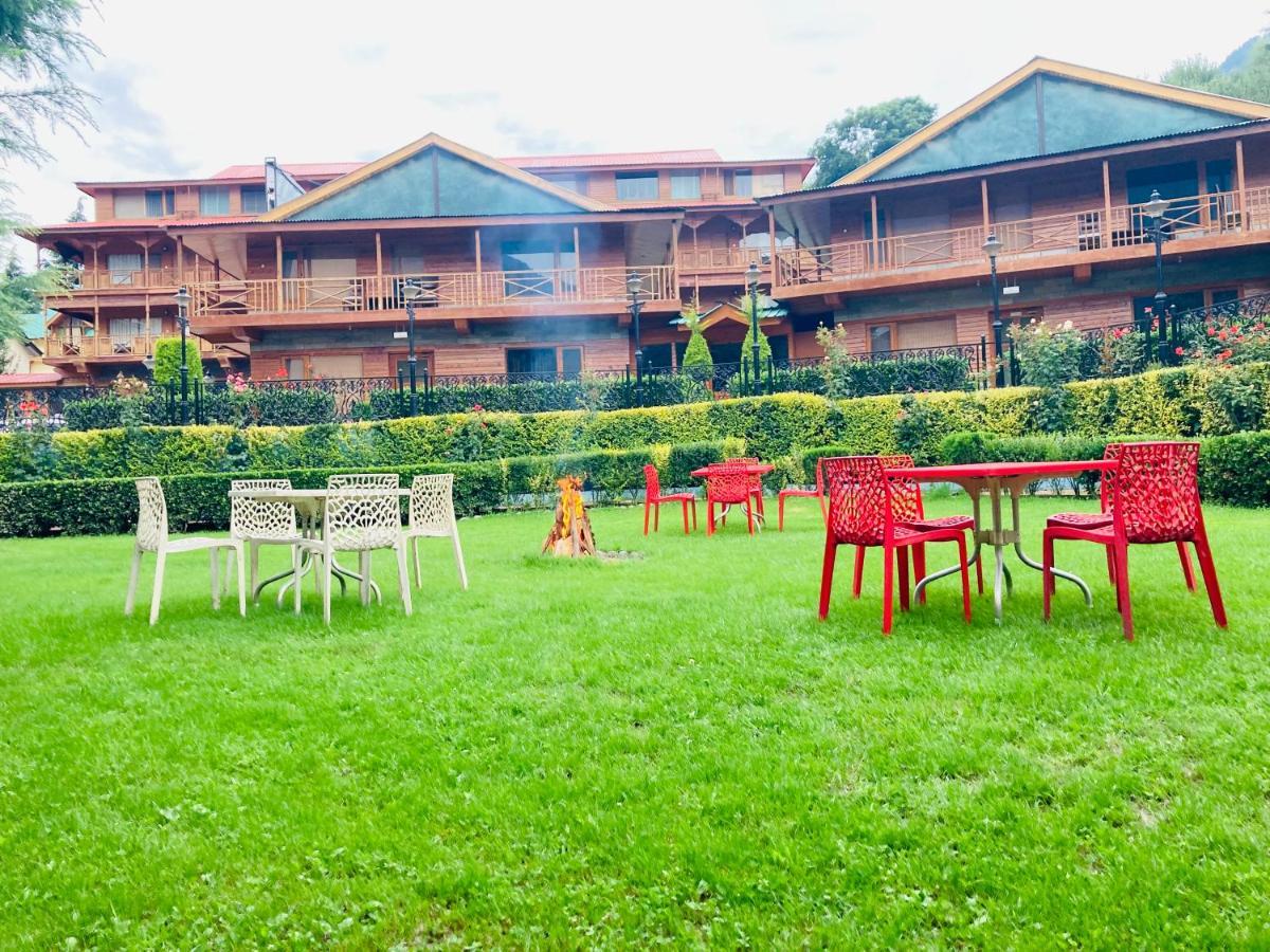 Snow Palm Resort, Manali Extérieur photo