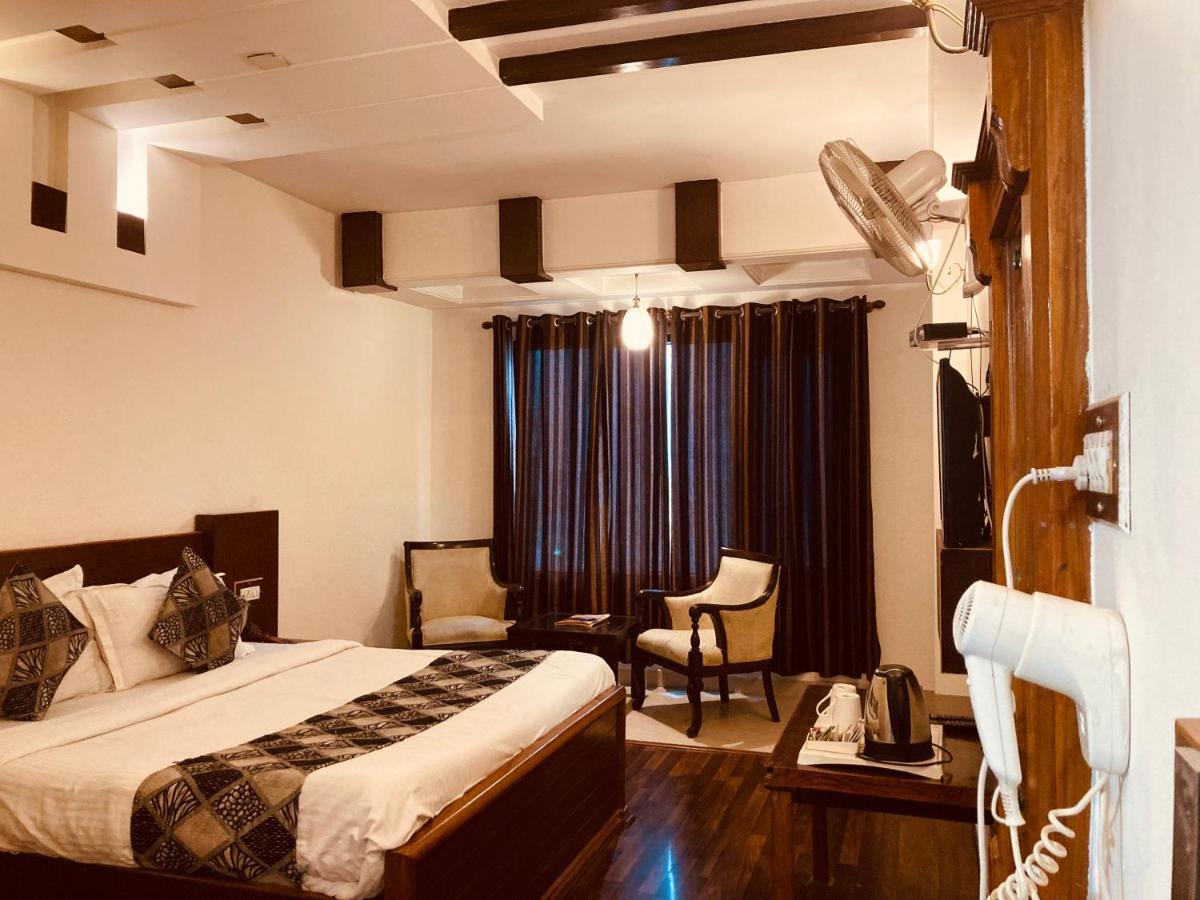 Snow Palm Resort, Manali Extérieur photo